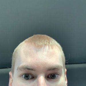 Meet your Posher, Lee